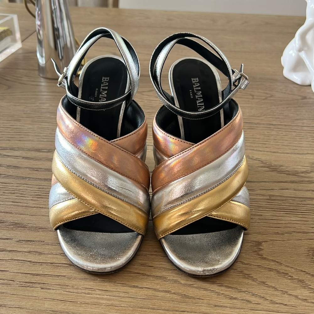 Balmain chunky logo heels